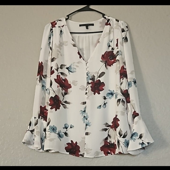 White House Black Market Floral V-neck Bell Sleeve Blouse - Picture 2 of 7